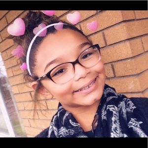 Meet your Posher, Milana